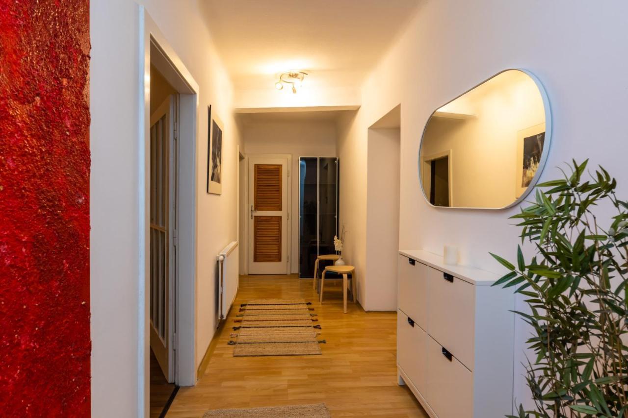 Cosy In Great Location Viena